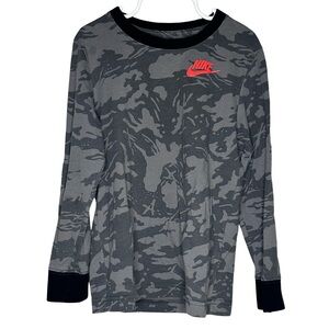 Nike Black and Gray Camo Long Sleeve Shirt (boys 6-7)